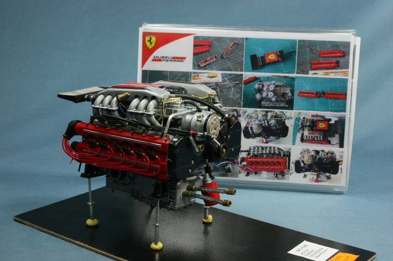 MOTOR FERRARI TESTAROSSA - Base Pocher + "Scratch" - Escala 1/8