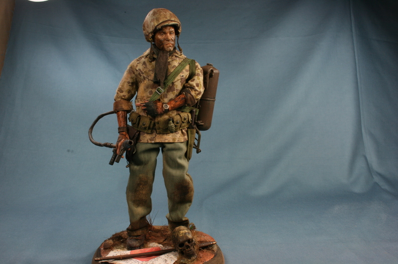 " DESPUÉS DE UN LARGO DÍA" 2.ª División de Marines lanzallamas