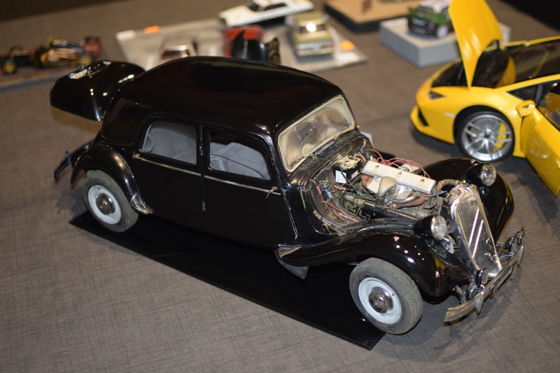 CITROËN 15 SIX (1952) - Base Heller + "Scratch" - Escala 1/8