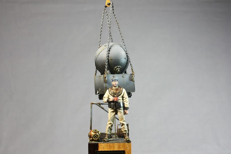 BRITISH NAVY DIVER