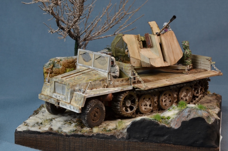 SWS WITH 3.7 CM FLAK 43. 