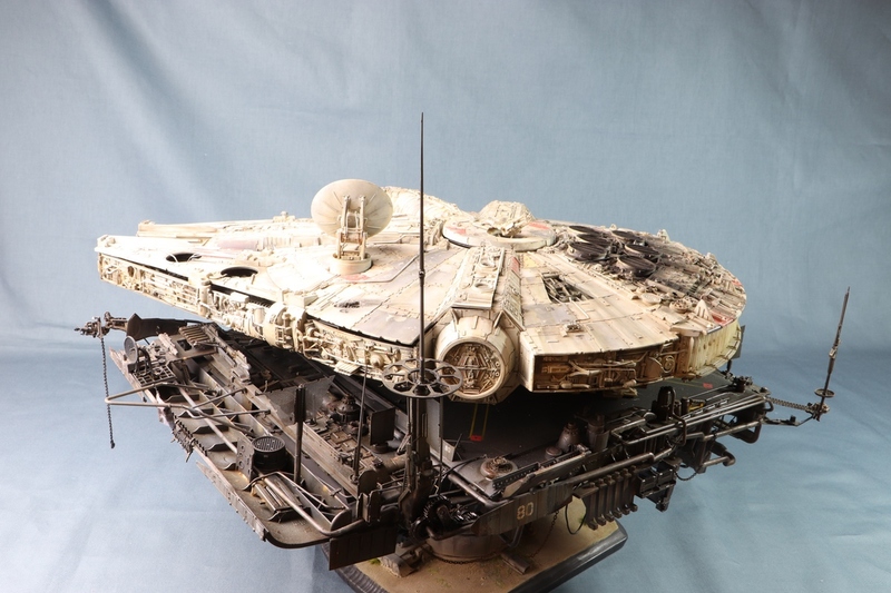HALCON MILENARIO 1/72