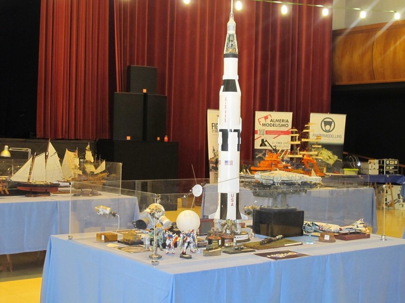 Saturno V, escala 1/72.