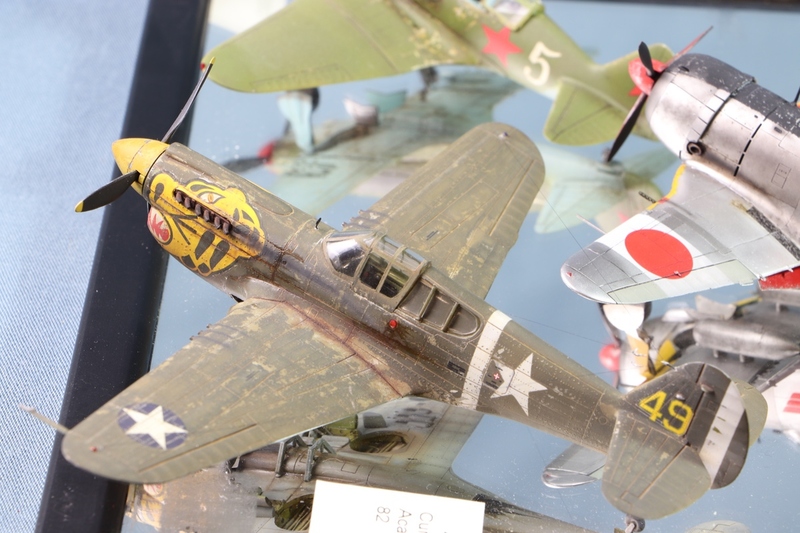 Curtiss P-40E Academy