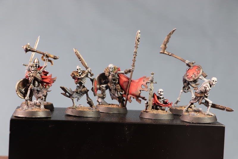 Miniatura para juegos menos de 28 mm.