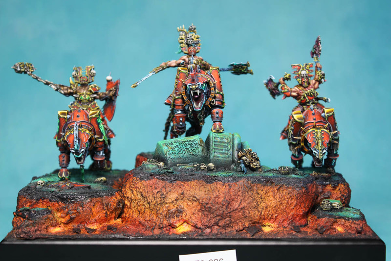 Display. Juggernauts