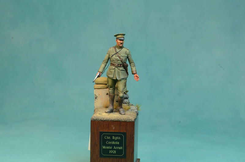 Comandante Regimiento Ceriñola 42