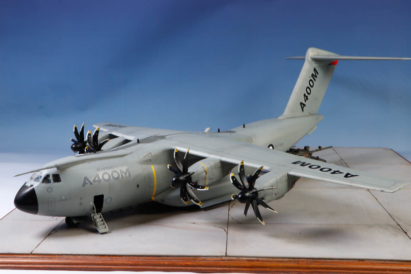 AIRBUS A 400 M