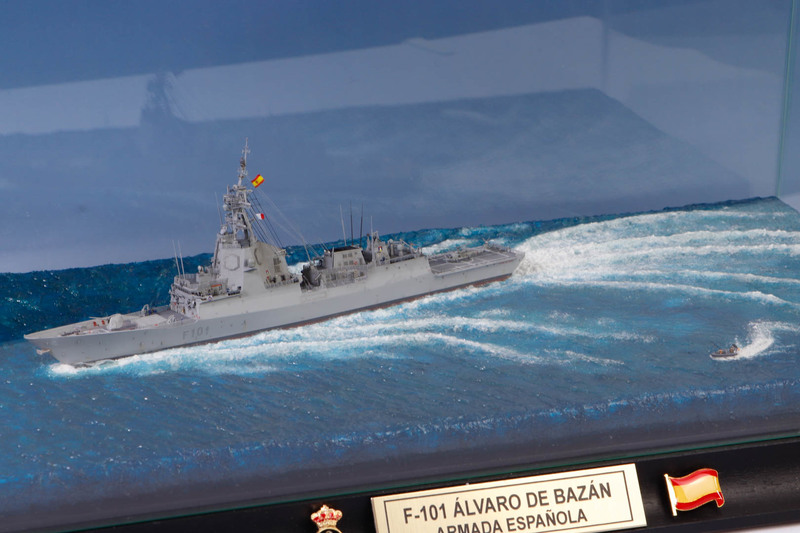 Barcos de plástico, escalas de 1/700 y próximas