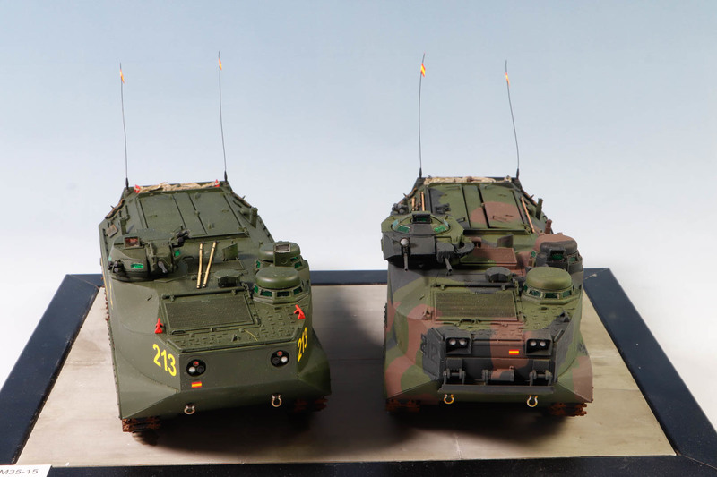 Vehiculos Afibios Infanteria de Marina. España . LVTP-7 Y AAVP-7A1 
