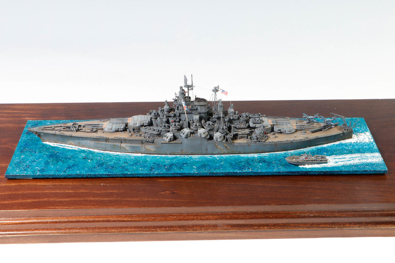 Barcos de Plástico escalas 1/700 y anexas.
