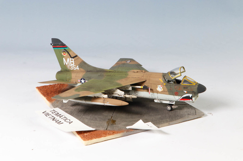 VOUGHT A-7D CORSAIR II