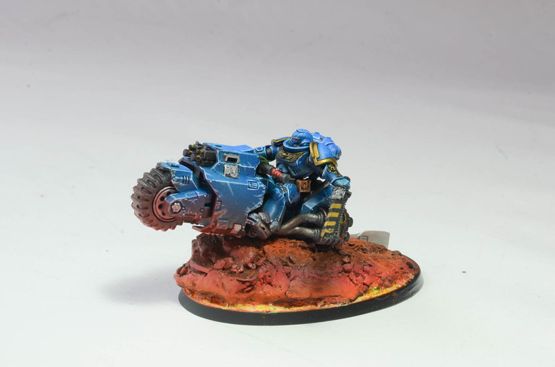 Outrider Marine Saltando