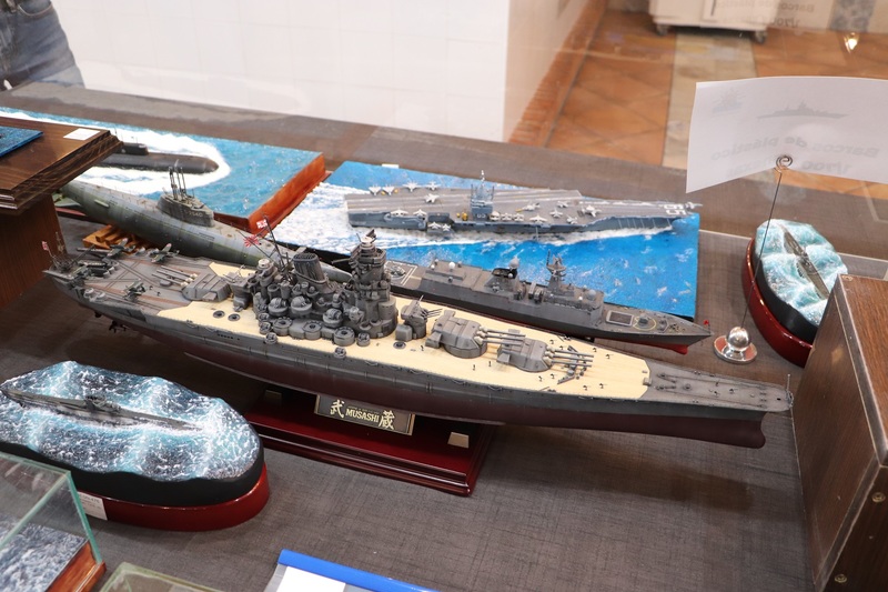 Barcos de Plástico escalas 1/350 y anexas.