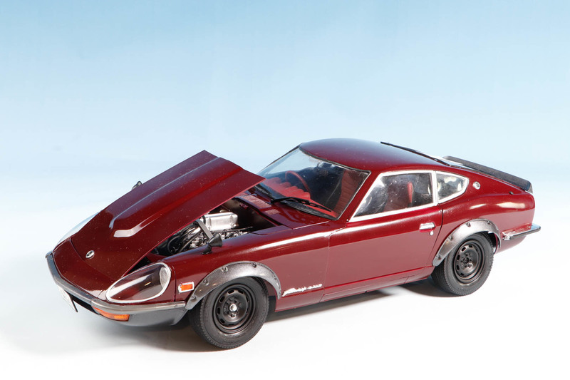 Coche Nissan Fairlady 240ZG 1:12