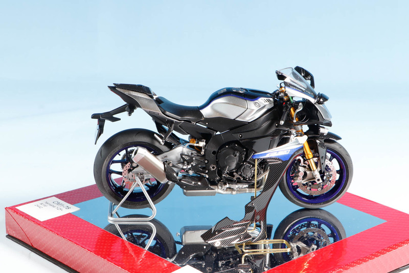 Yamaha YZF-R1M