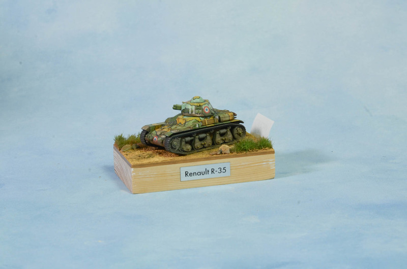 Renault R-35