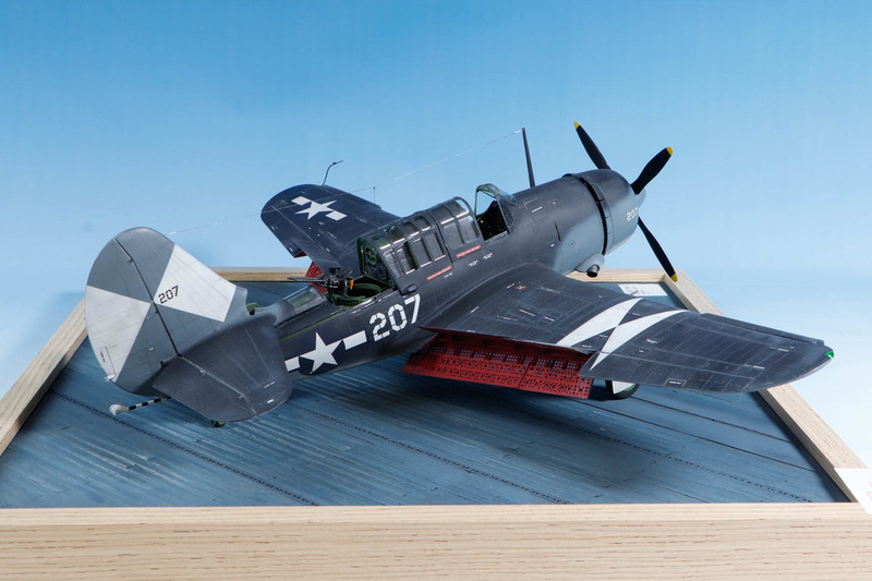 Curtiss 2B2C-4 Helldiver