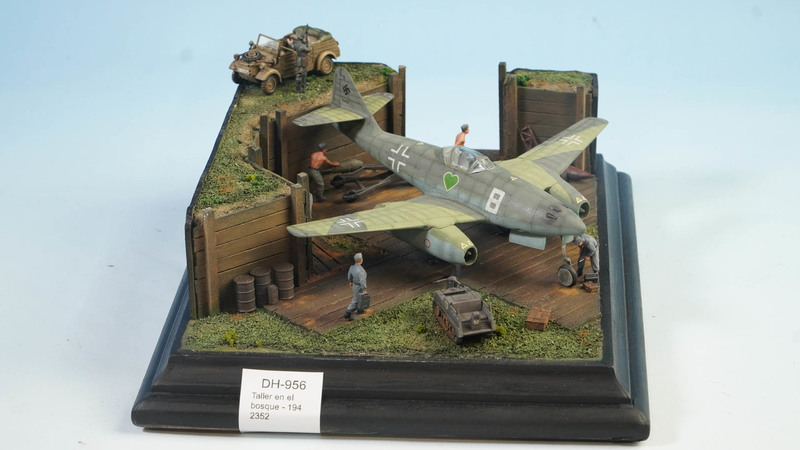 Taller en el bosque - 1945