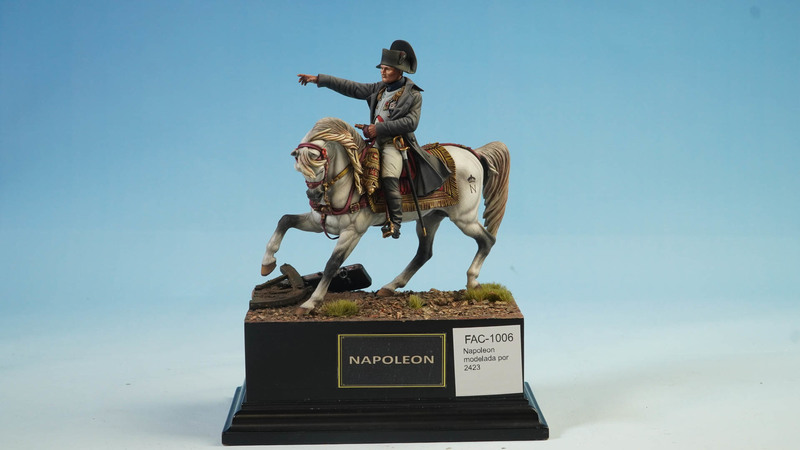 Napoleon    modelada por Sebastián Sanabria    pintada por Pablo García 