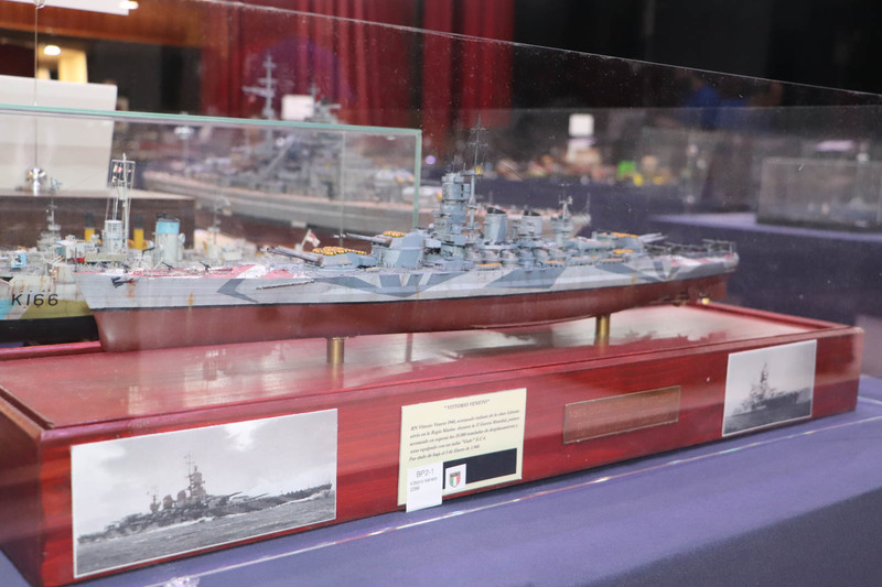 Barcos de Plástico escalas 1/350 y anexas.