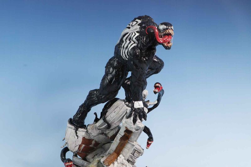 Figura Venom escala 1/6 