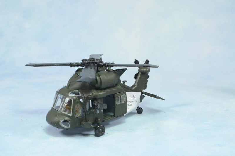 Helicóptero de combate