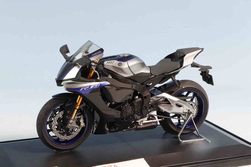 Yamaha YZF-R1M
