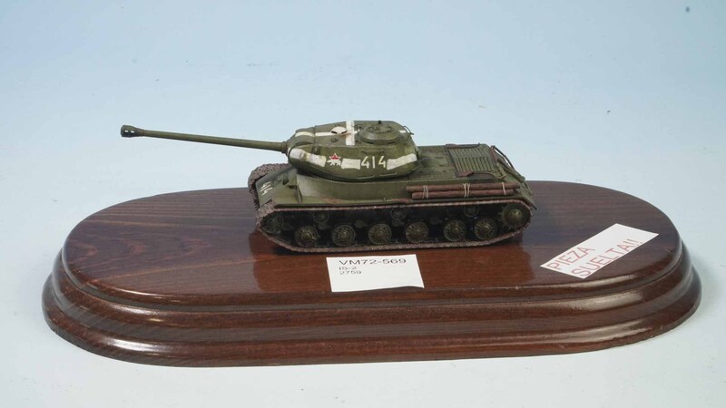 IS-2