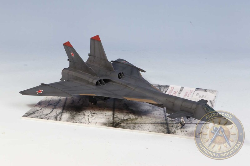 MIG-31 FIREFOX "Firefox, el arma definitiva" 1982.