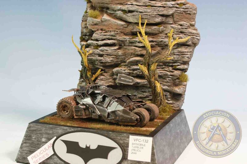 BATMOBILE TUMBLER (PELICULA "BATMAN BEGINS")