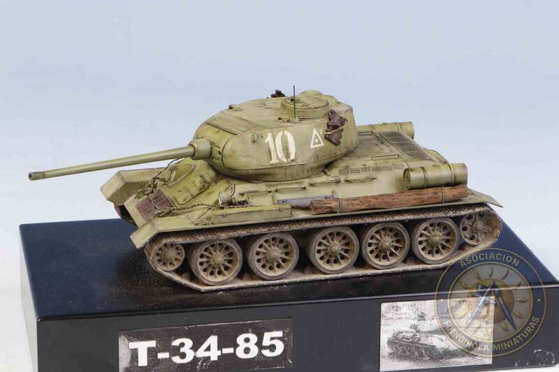 T-34-85