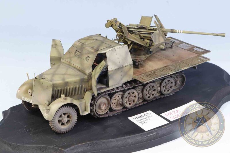GERman 8ton semi track