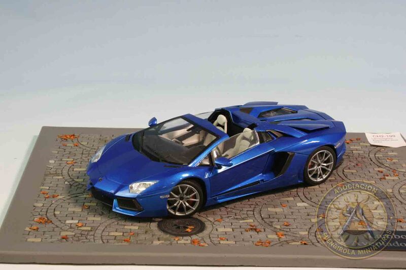 Lamborghini Aventador Roadster