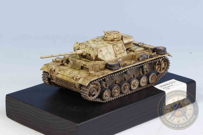 Vehículos Militares escala 1/48